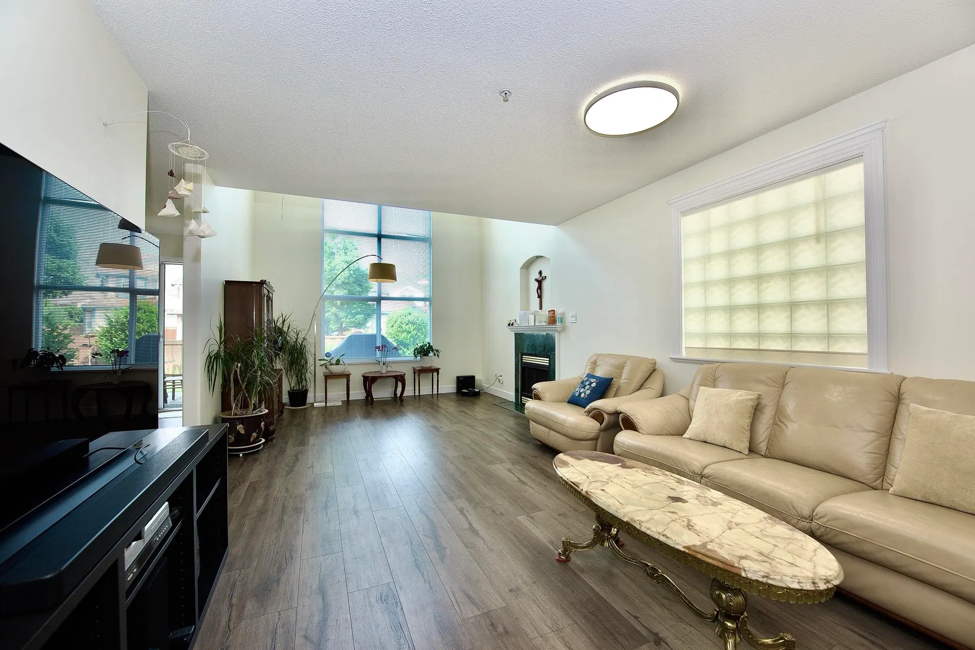 Photo 5 of 34 at #46 – 1370 Riverwood Gate