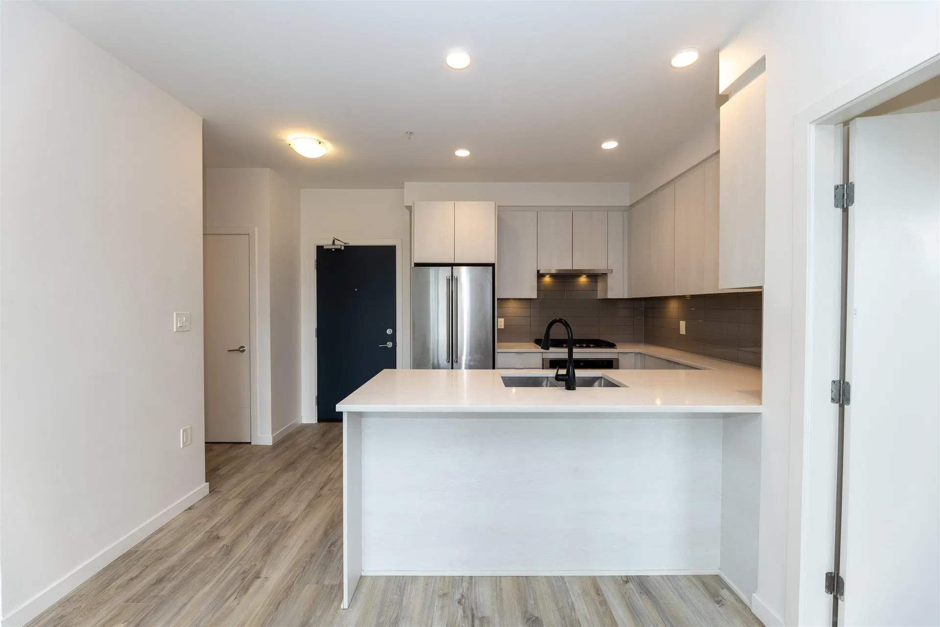 Photo 5 of 30 at #315 – 621 Regan Avenue