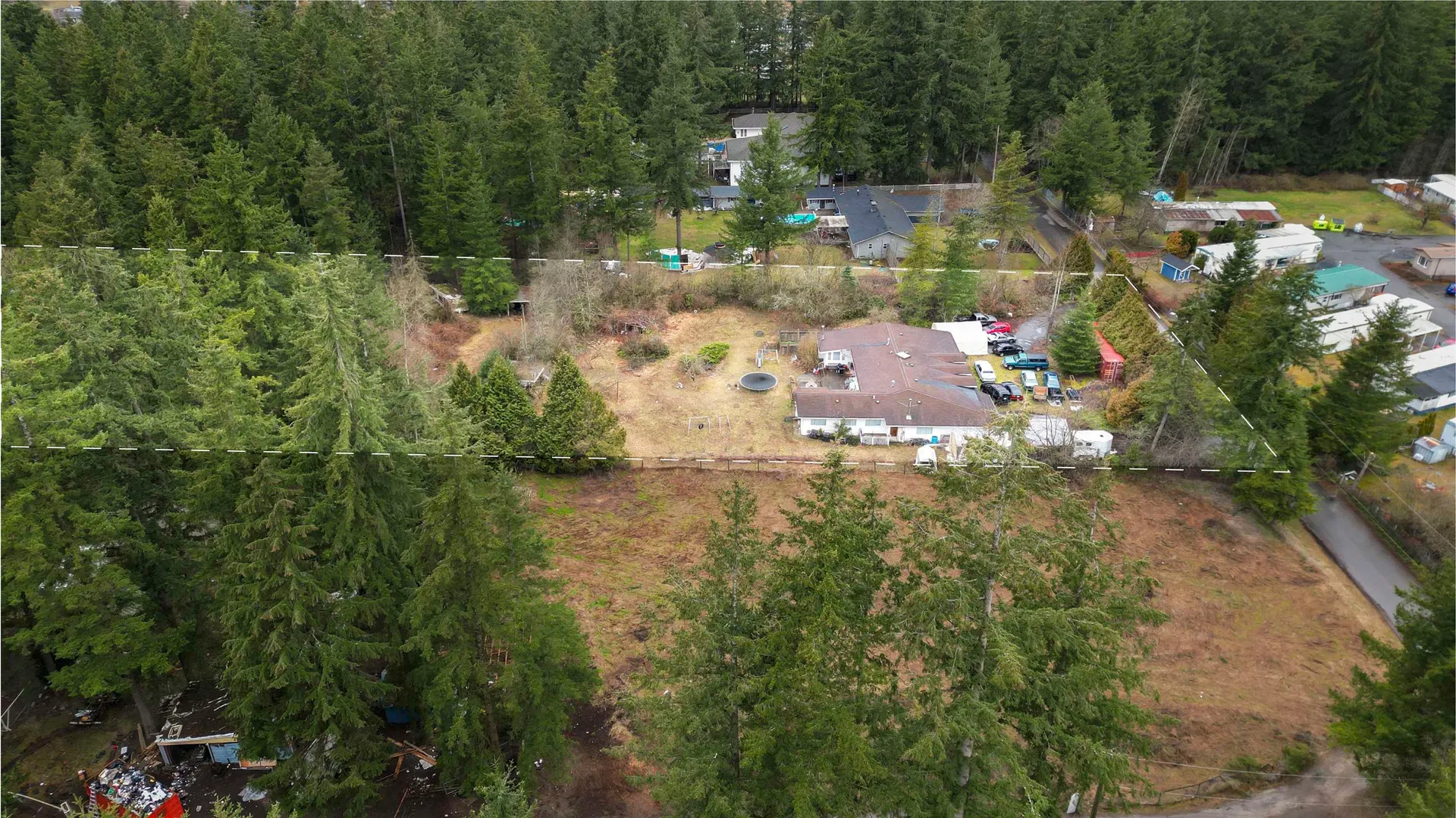 Photo 5 of 6 at 19840 30 Avenue