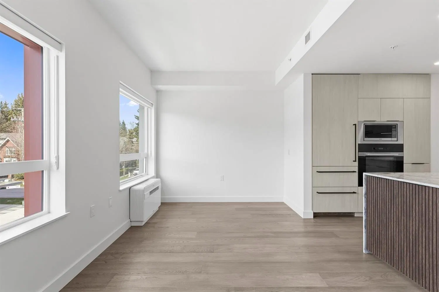 Photo 4 of 29 at #304 – 3590 W 39th Avenue