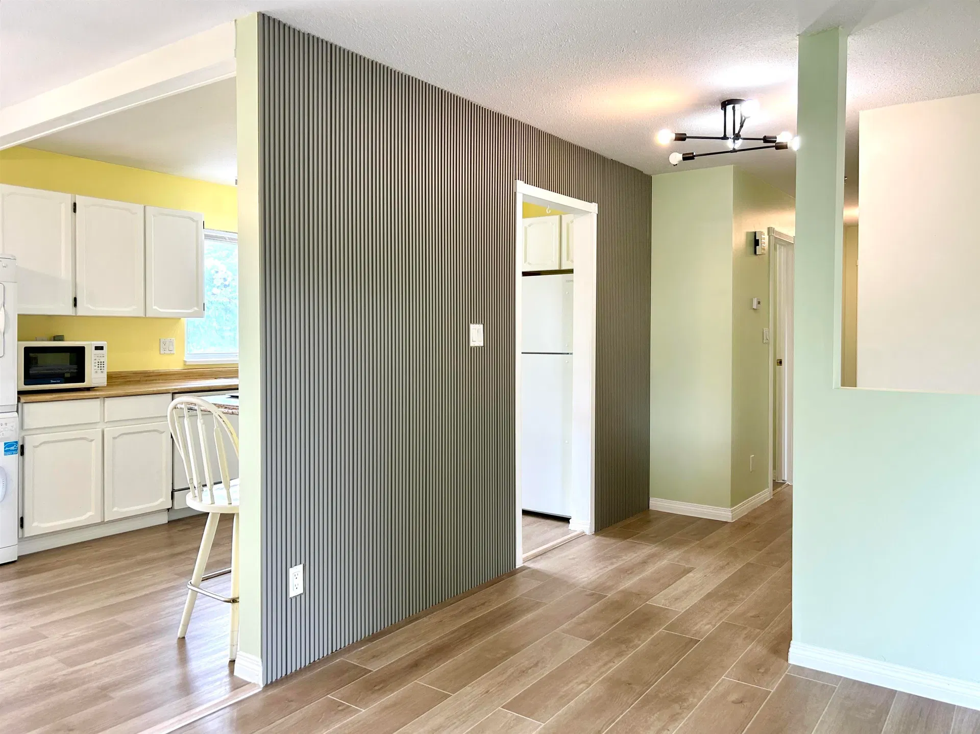 Photo 5 of 34 at 21218 93 Avenue