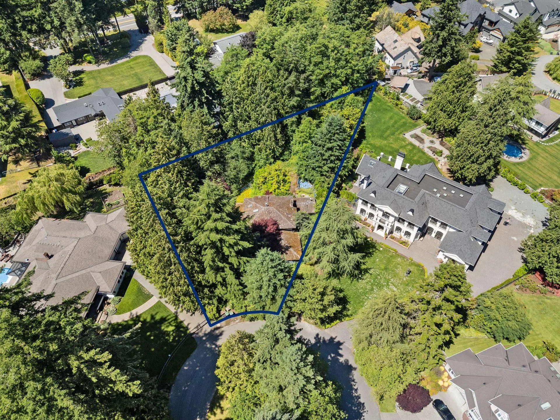 Photo 5 of 20 at 14069 26a Avenue