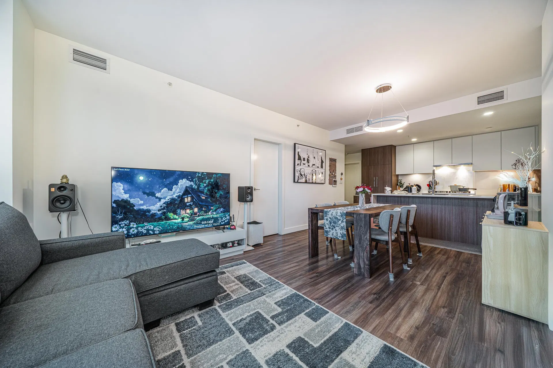 Photo 4 of 32 at #601 – 4465 Juneau Street