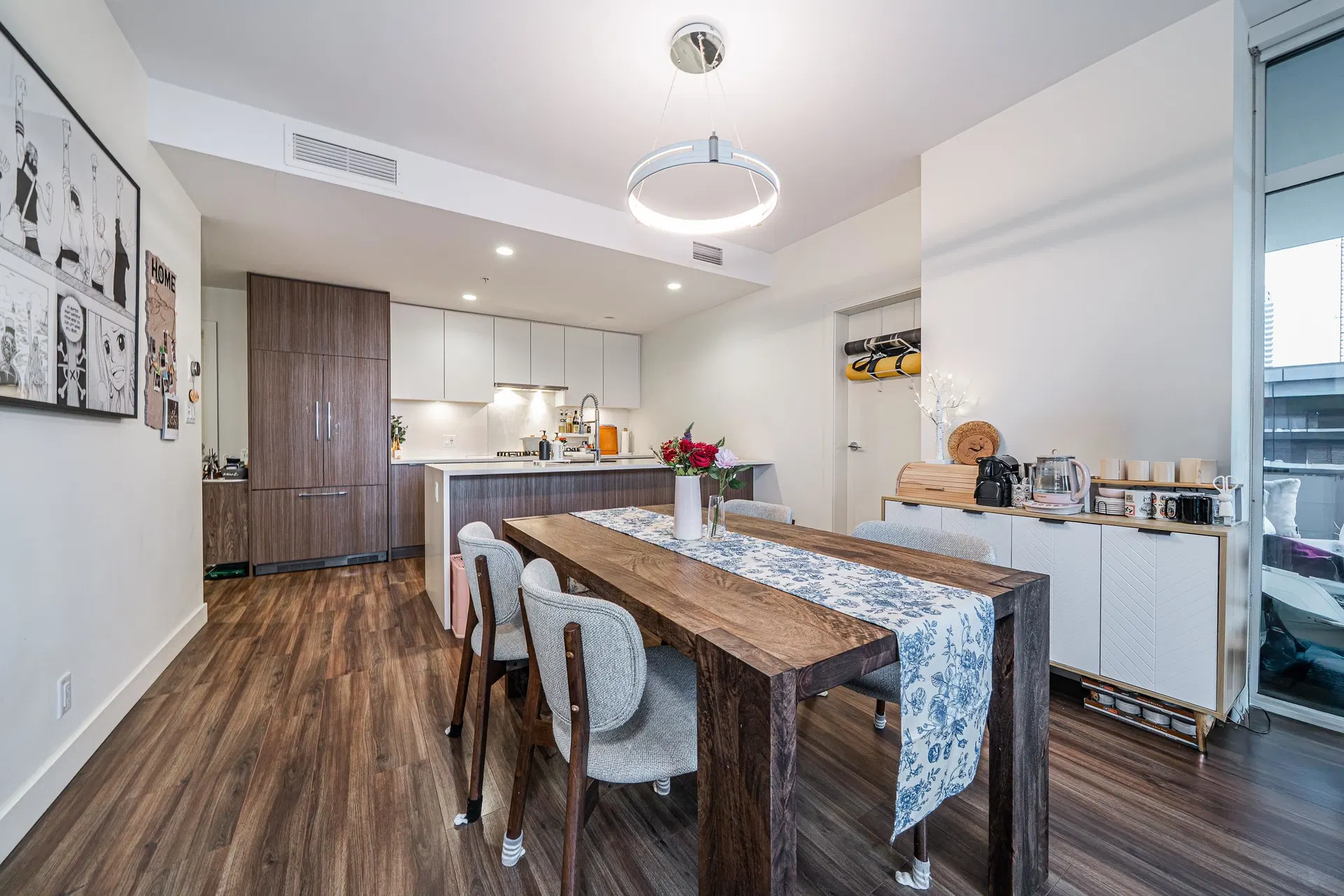 Photo 5 of 32 at #601 – 4465 Juneau Street