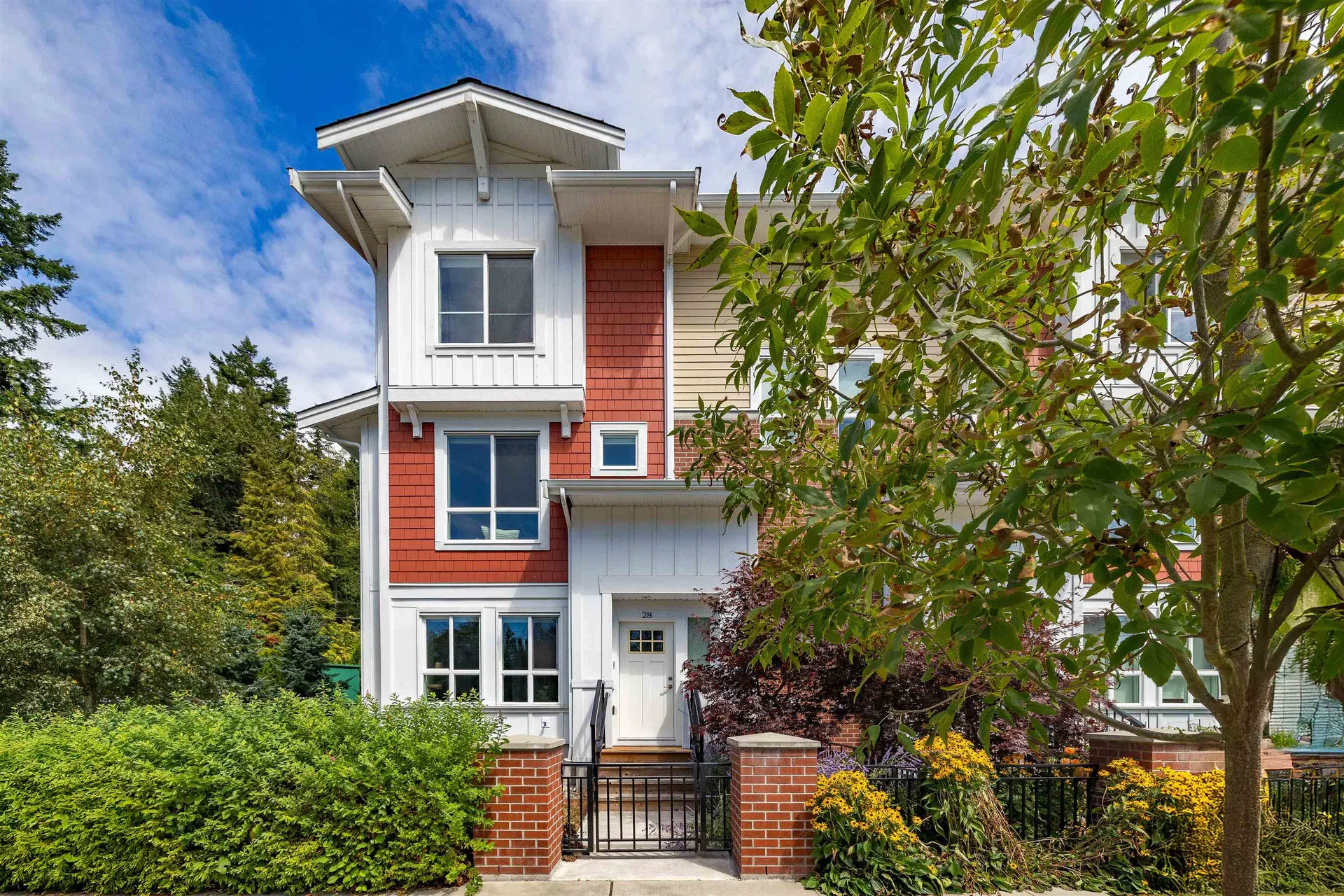Photo 1 of 28 at #28 – 16561 17a Avenue