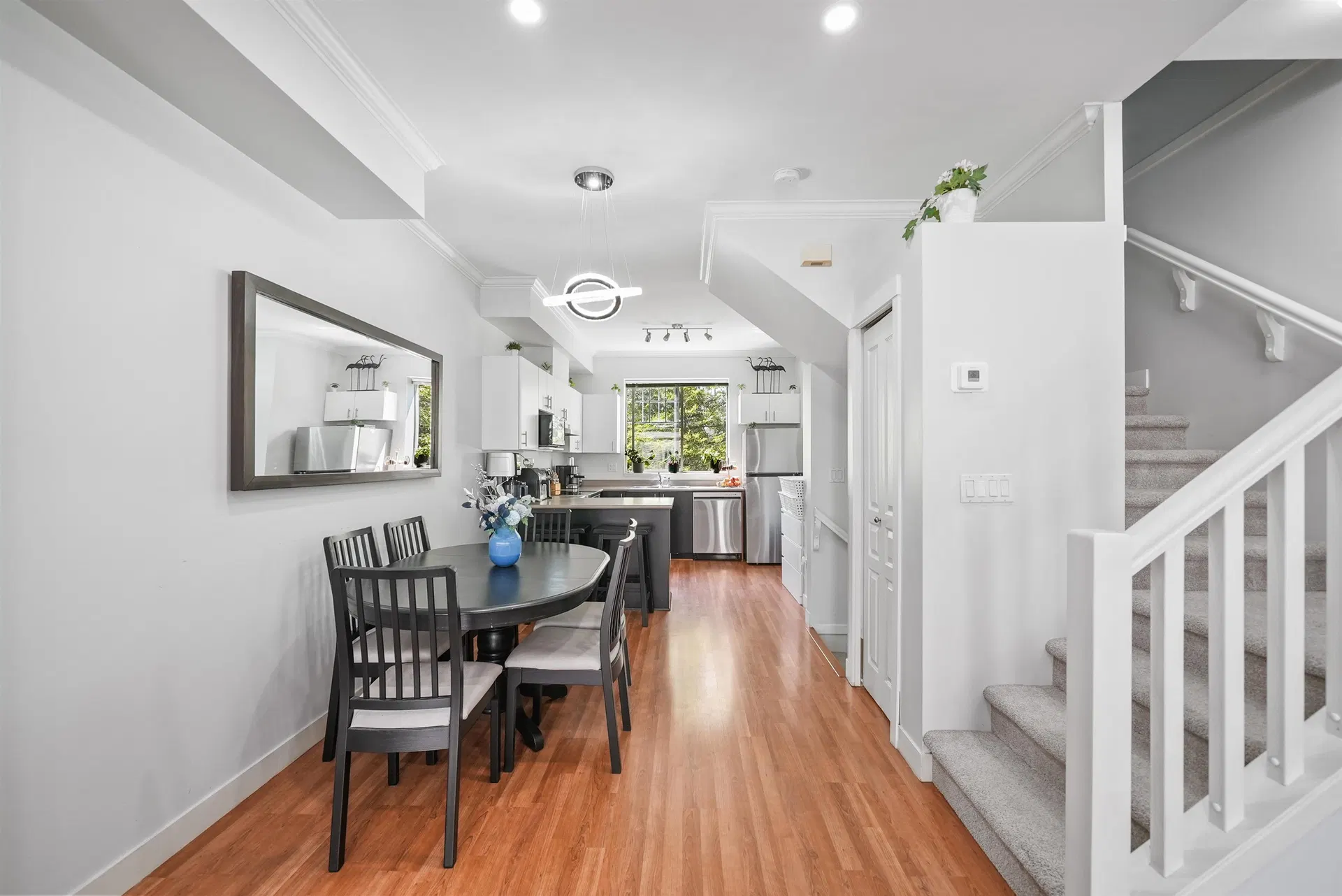 Photo 5 of 38 at #30 – 8383 159 Street