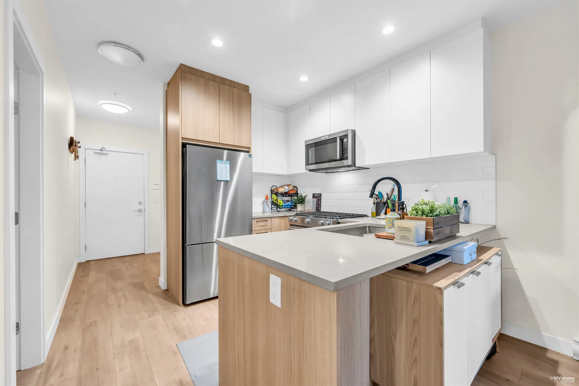 Photo 4 of 28 at #113 – 707 Como Lake Avenue