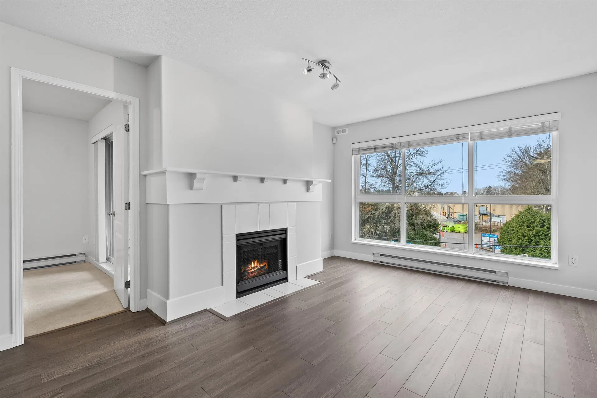 Photo 3 of 33 at #304 – 5500 Lynas Lane