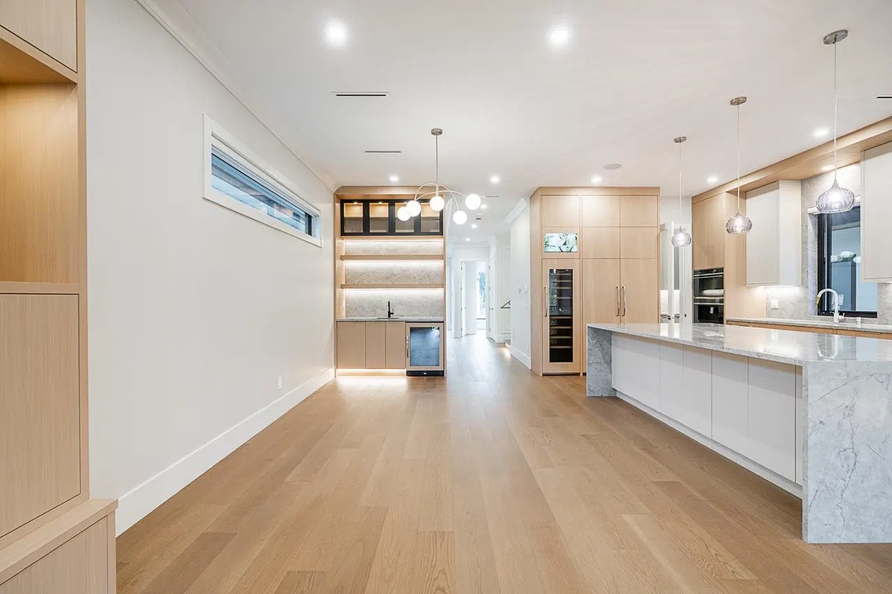 Photo 3 of 40 at #2 – 6174 Malvern Avenue