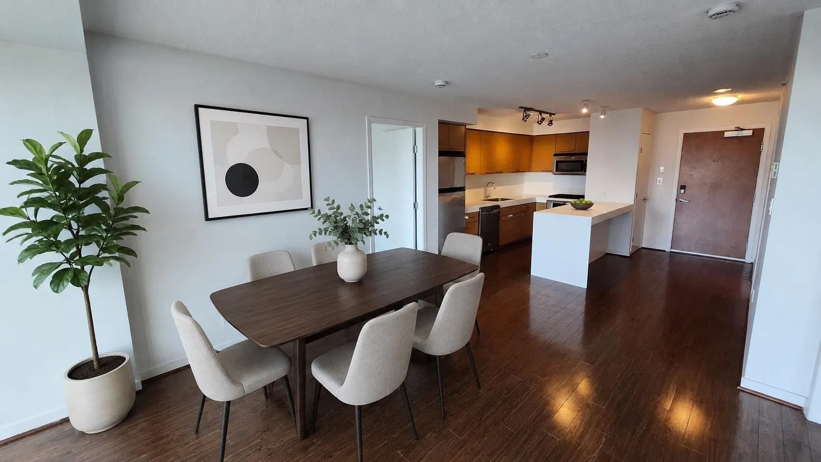 Photo 5 of 29 at #1003 – 2770 Sophia Street