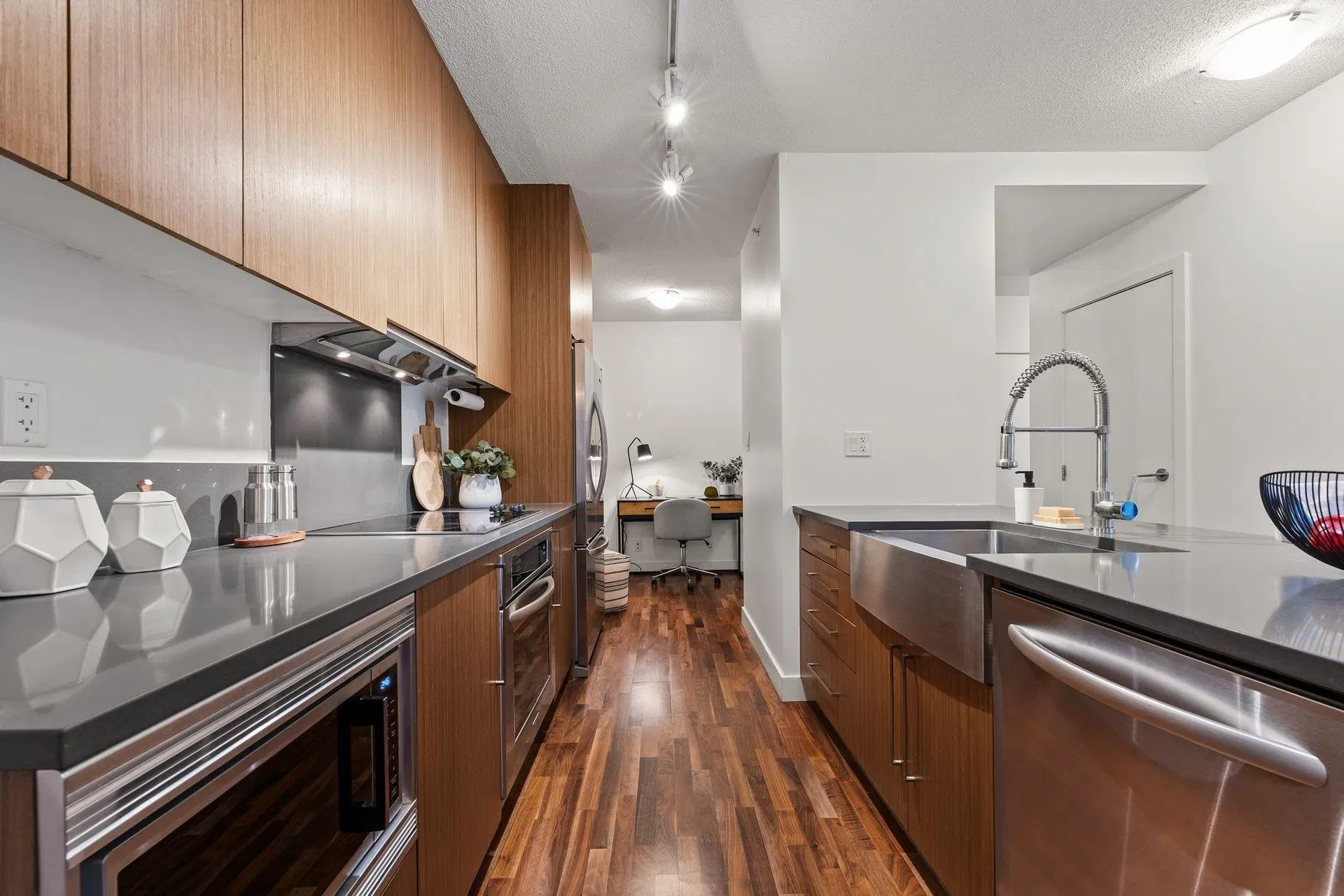 Photo 3 of 40 at #256 – 250 E 6th Avenue