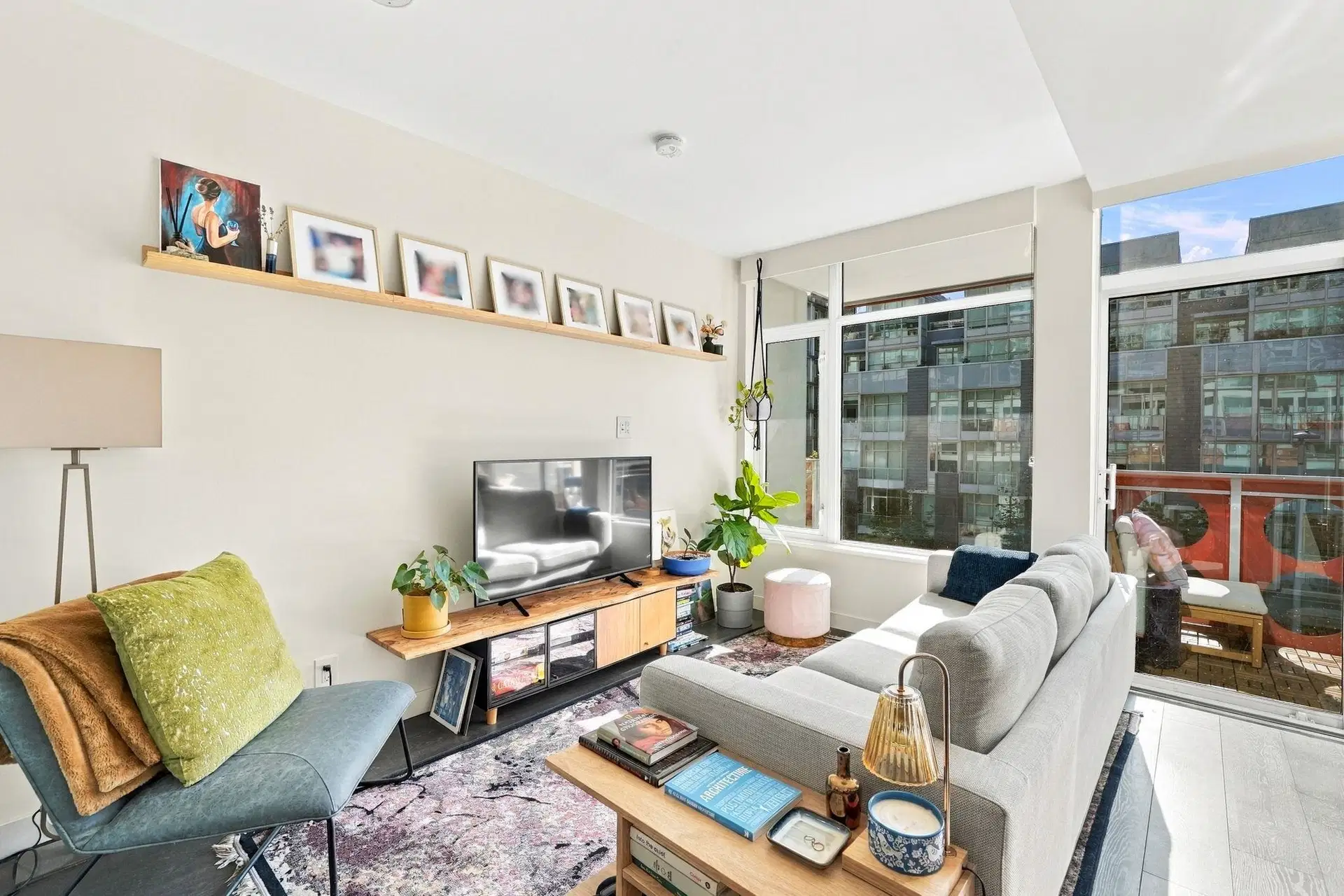 #312 – 161 1st Avenue