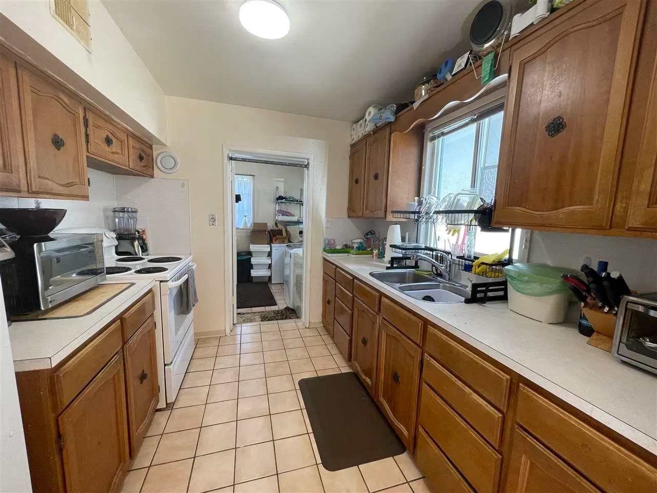 Photo 5 of 15 at 88 W 48th Avenue
