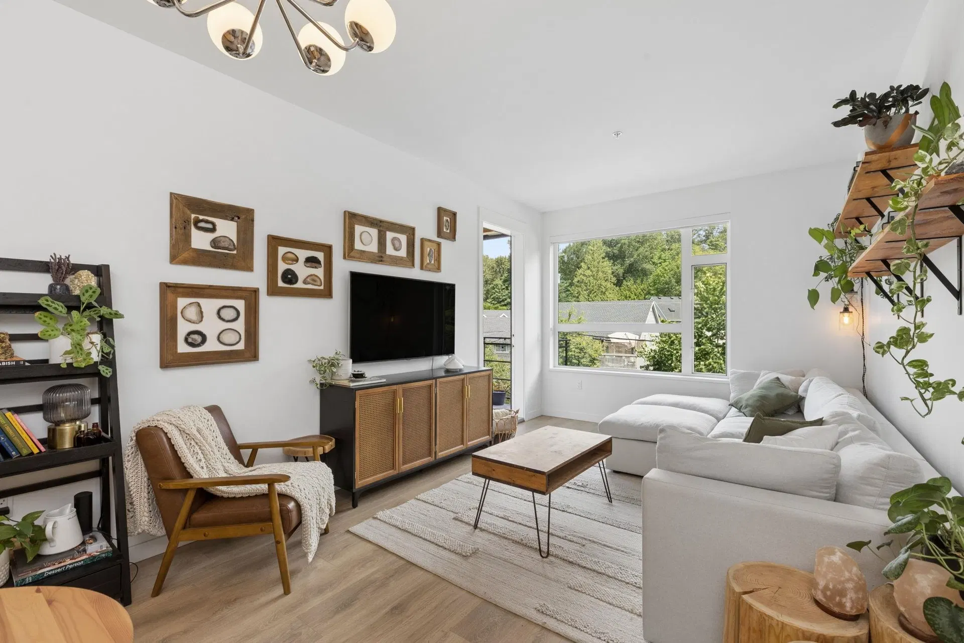 Photo 2 of 40 at #209 – 715 W 15th Street