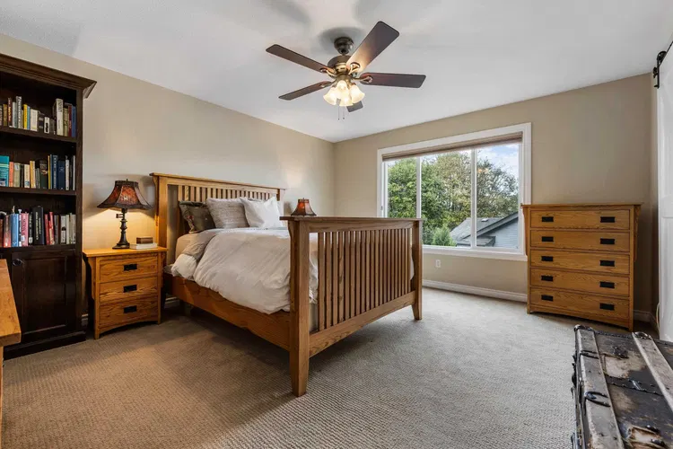 Photo 4 of 40 at #1 – 46330 Valleyview Road
