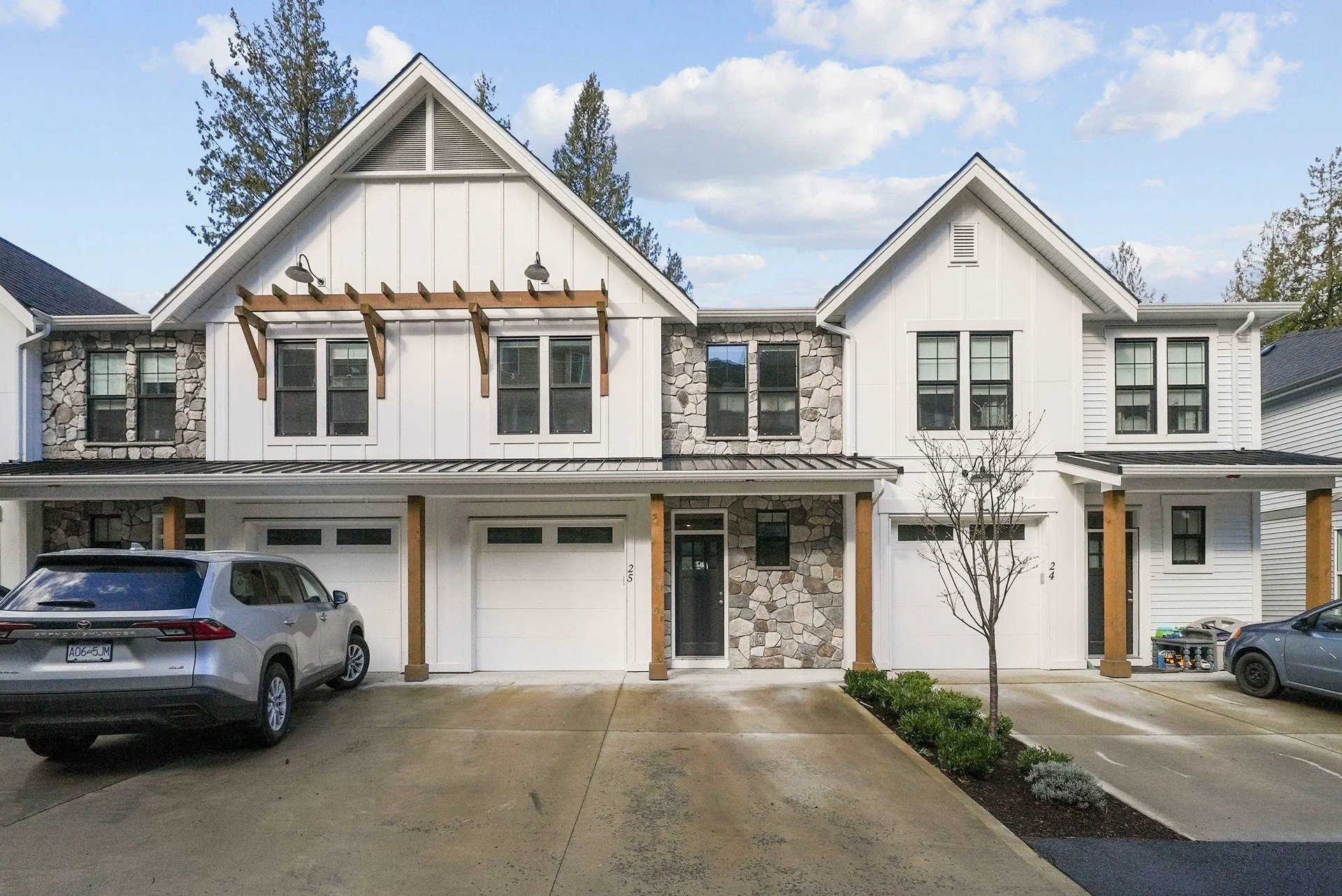 Photo 1 of 39 at #25 – 47203 Vista Place