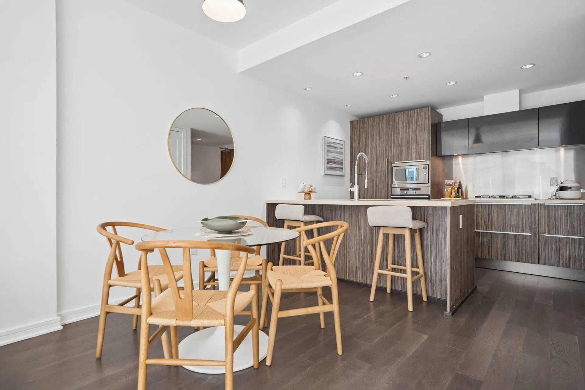 Photo 4 of 20 at #606 – 1661 Ontario Street