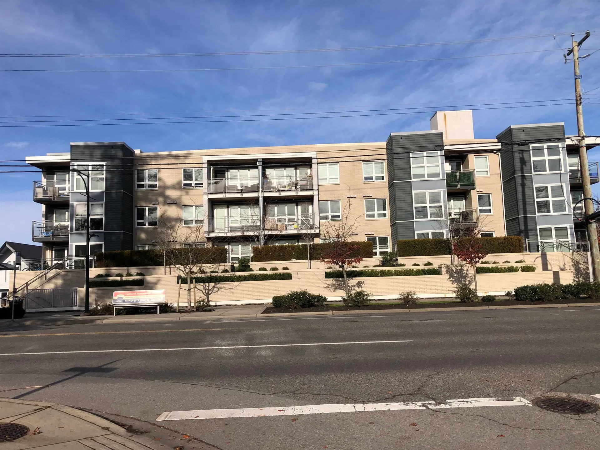 Photo 2 of 28 at #302 – 4815 55b Street