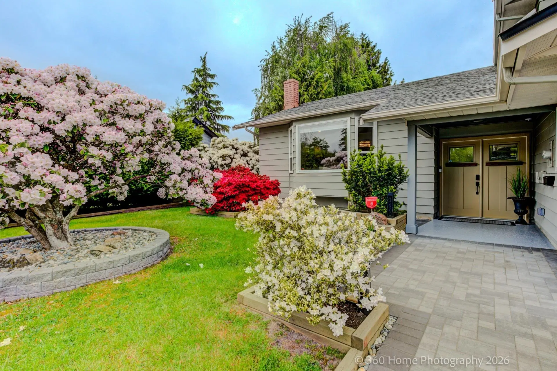 Photo 2 of 40 at 10711 Argentia Drive