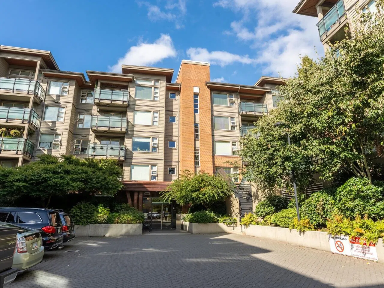 #313 – 1677 Lloyd Avenue