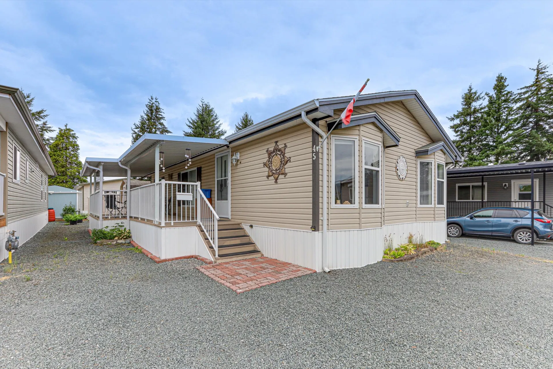 Photo 2 of 25 at #45 – 6035 Vedder Road