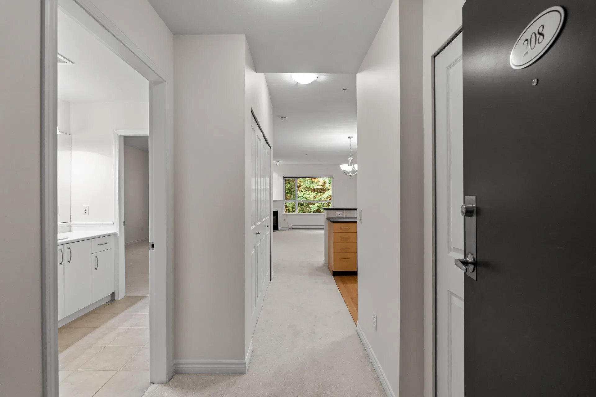 Photo 3 of 28 at #208 – 3151 Connaught Crescent