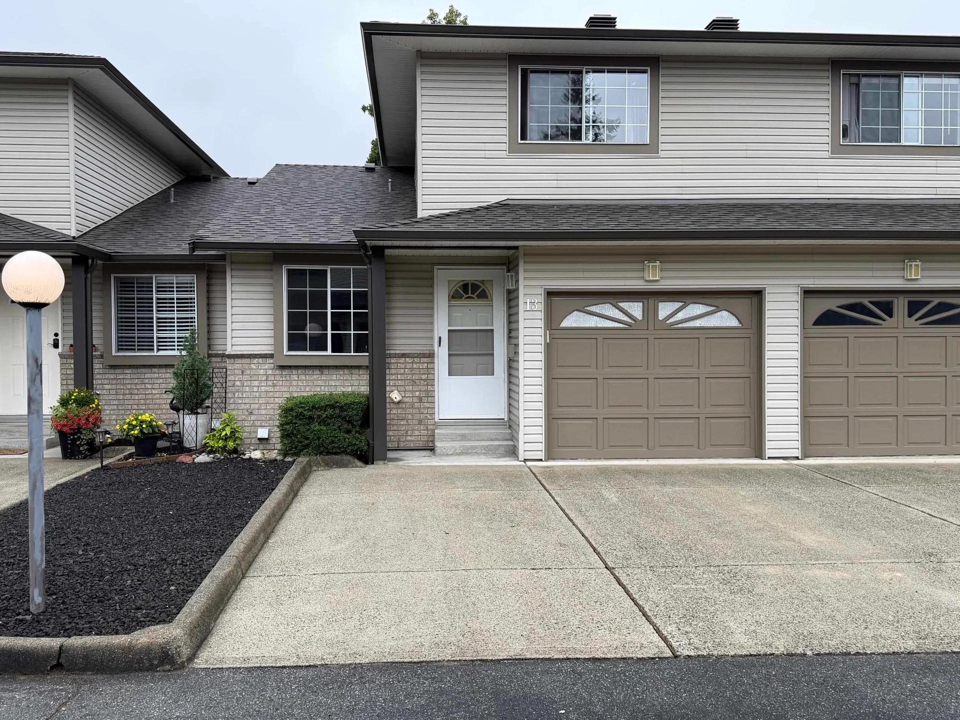 Photo 3 of 30 at #13 – 19270 119 Avenue