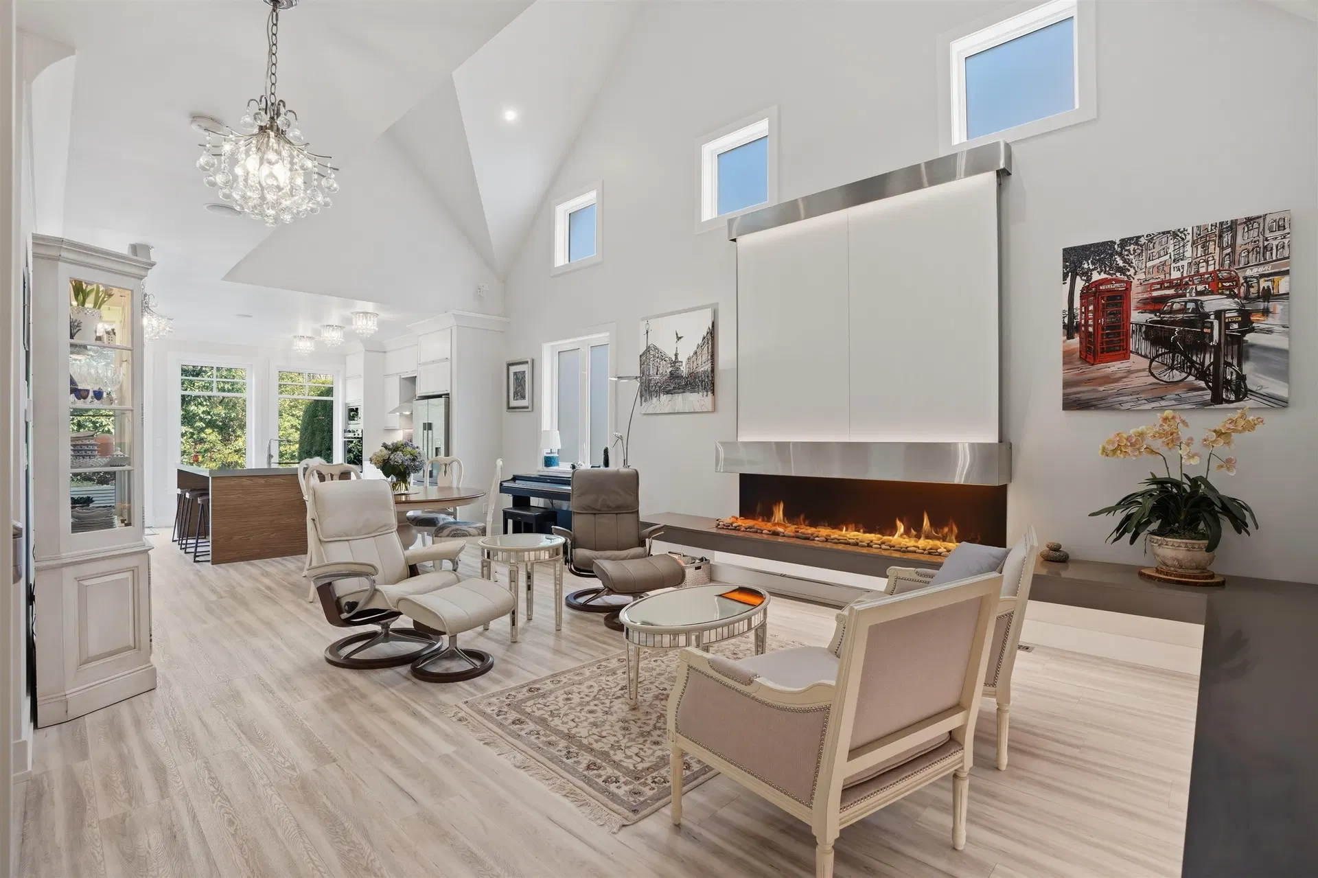Photo 4 of 40 at #14 – 3122 160th Street