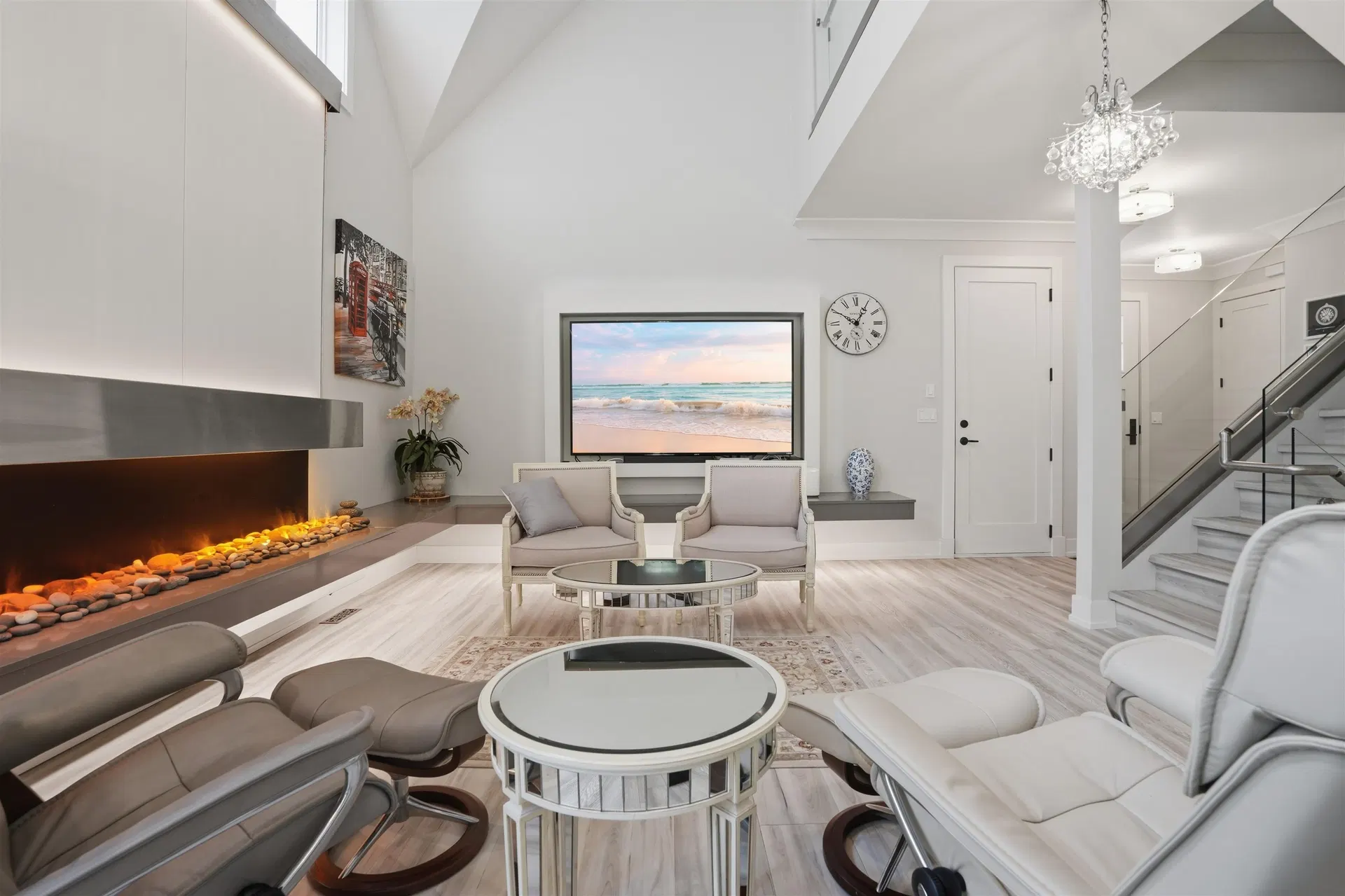 Photo 5 of 40 at #14 – 3122 160th Street