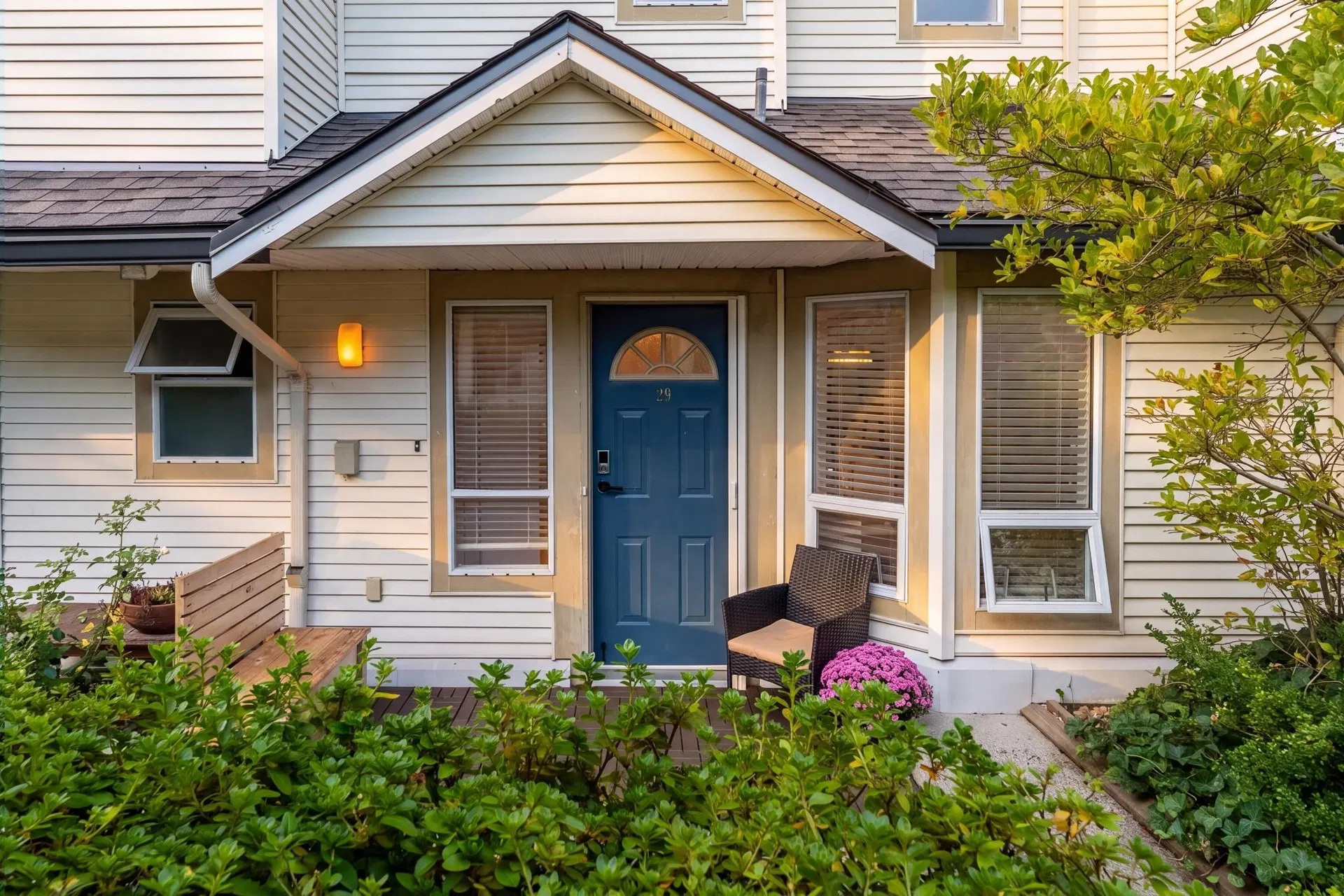 #29 – 4311 Sophia Street