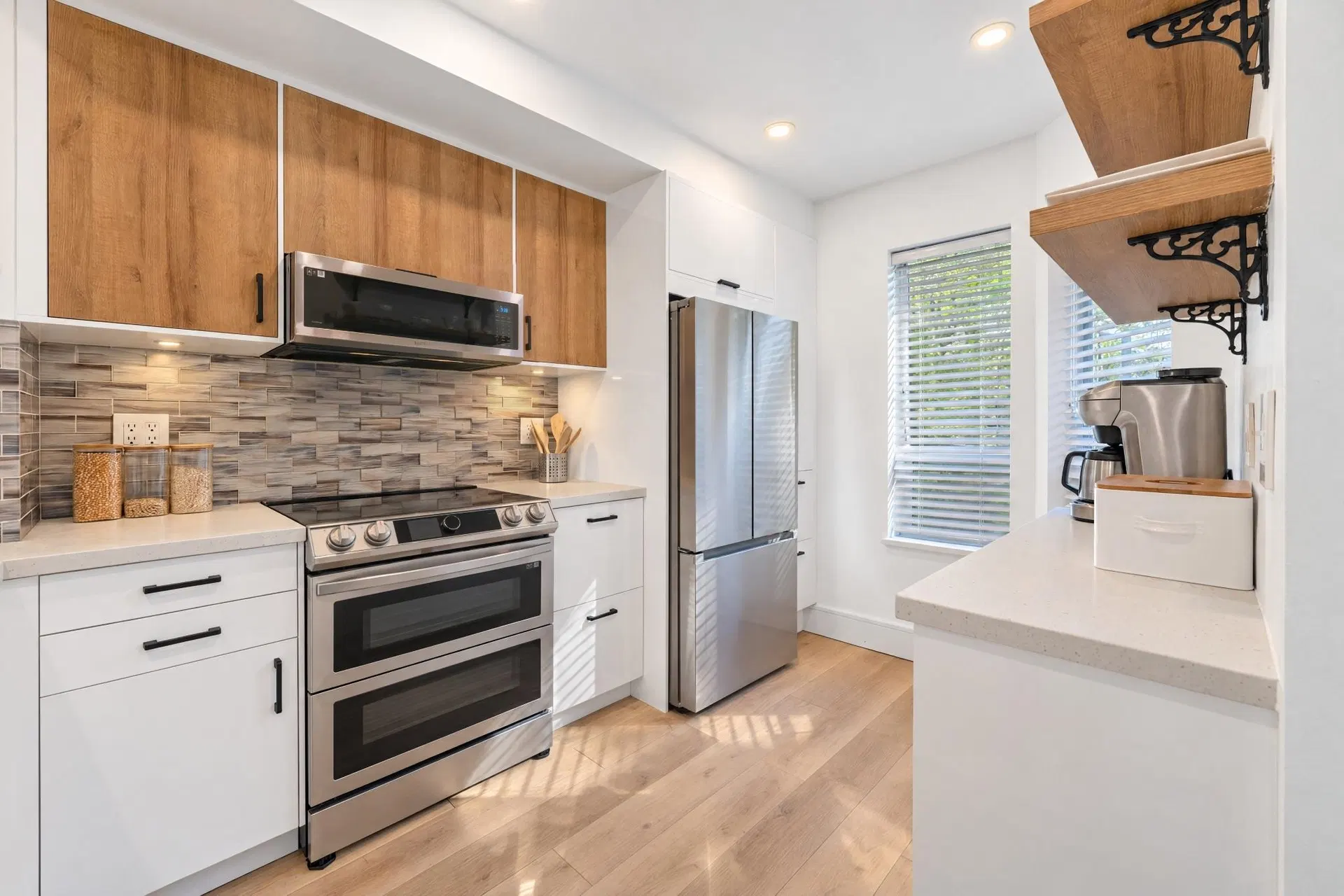 Photo 4 of 27 at #29 – 4311 Sophia Street