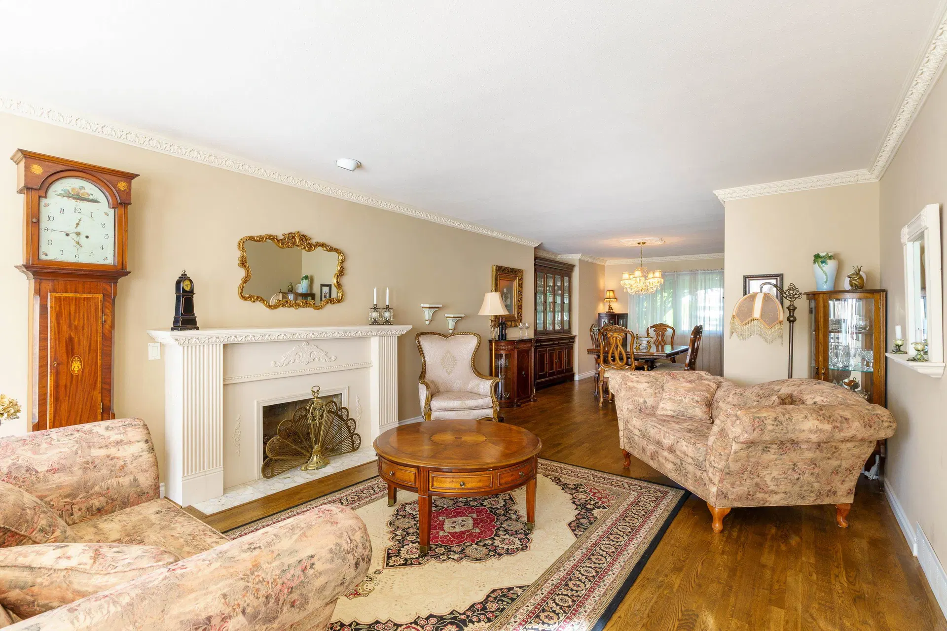 Photo 4 of 38 at 12612 215 Street