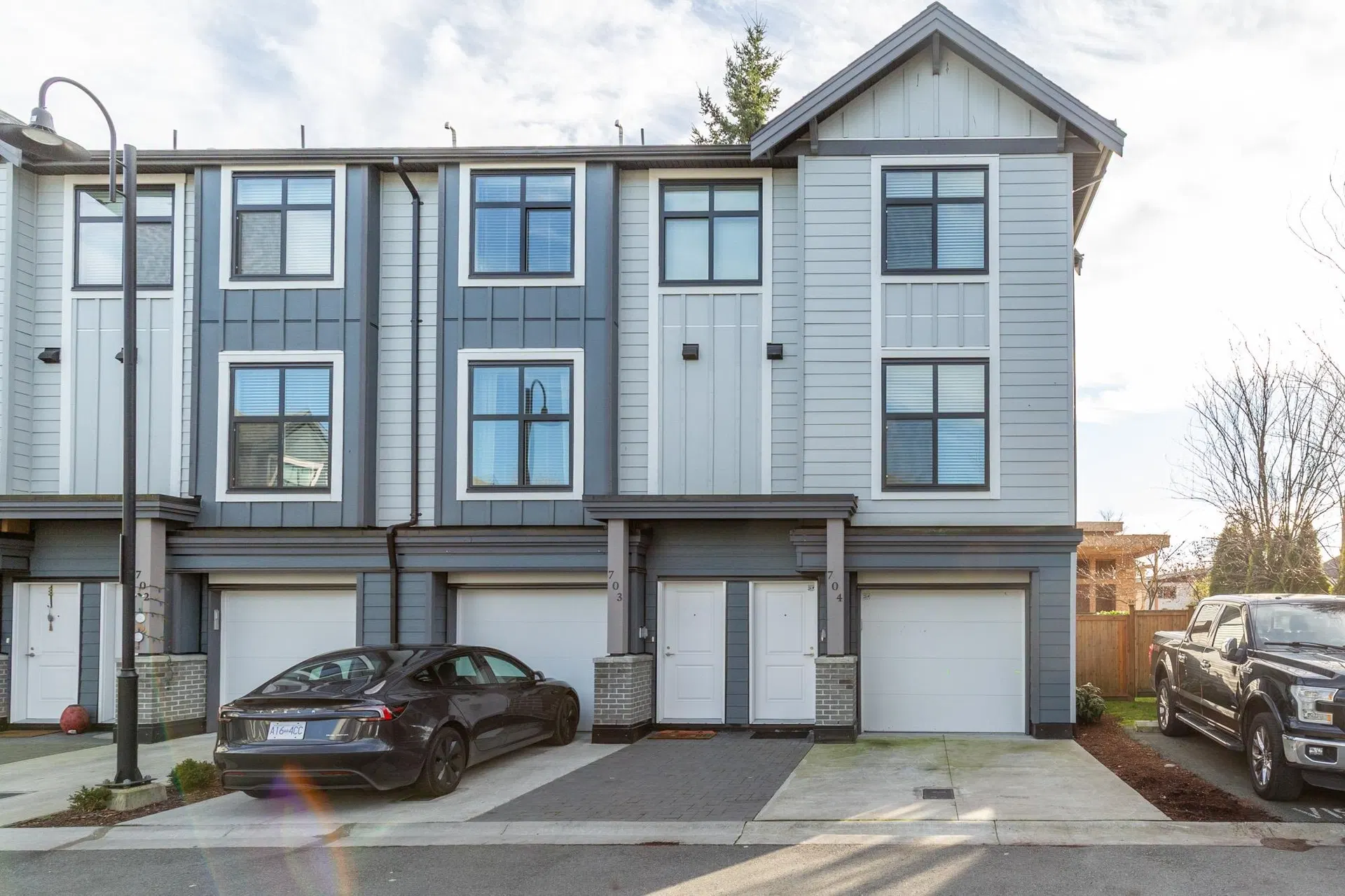 Photo 1 of 40 at #704 – 2267 Mckenzie Road