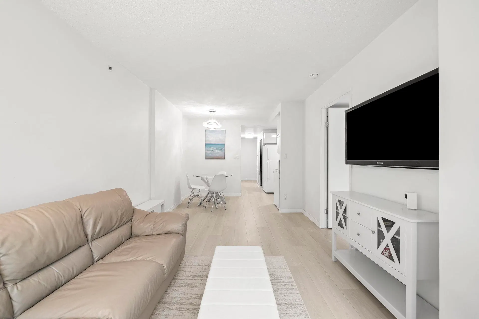 Photo 4 of 26 at #508 – 555 Jervis Street