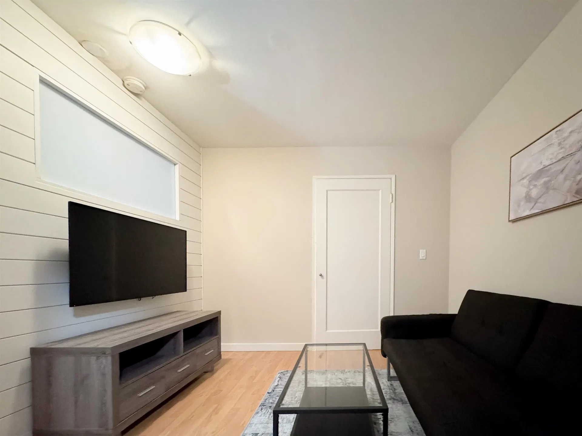 Photo 2 of 13 at #20 – 935 Jervis Street