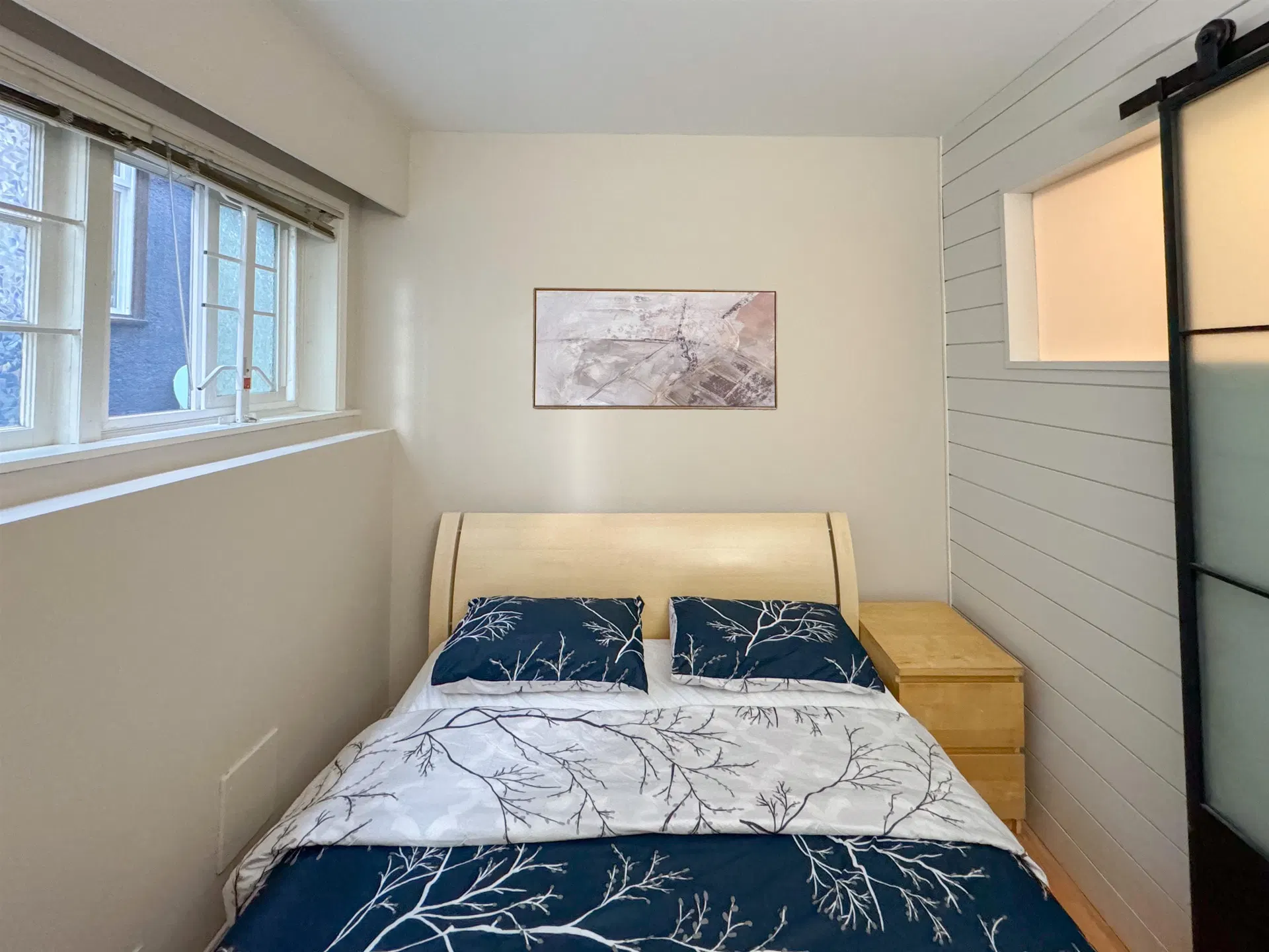 Photo 4 of 13 at #20 – 935 Jervis Street