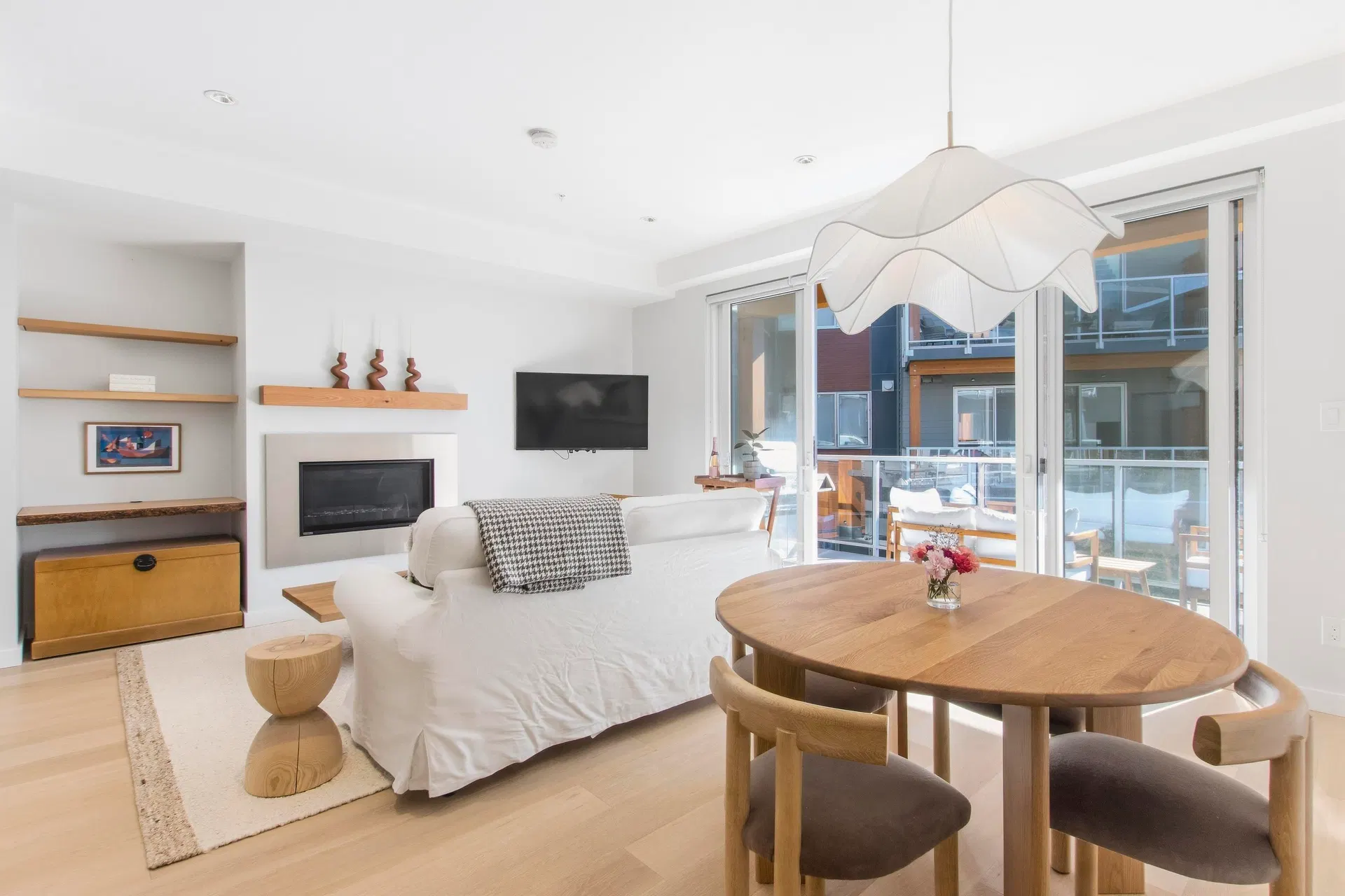 Photo 3 of 21 at #206 – 41328 Skyridge Place