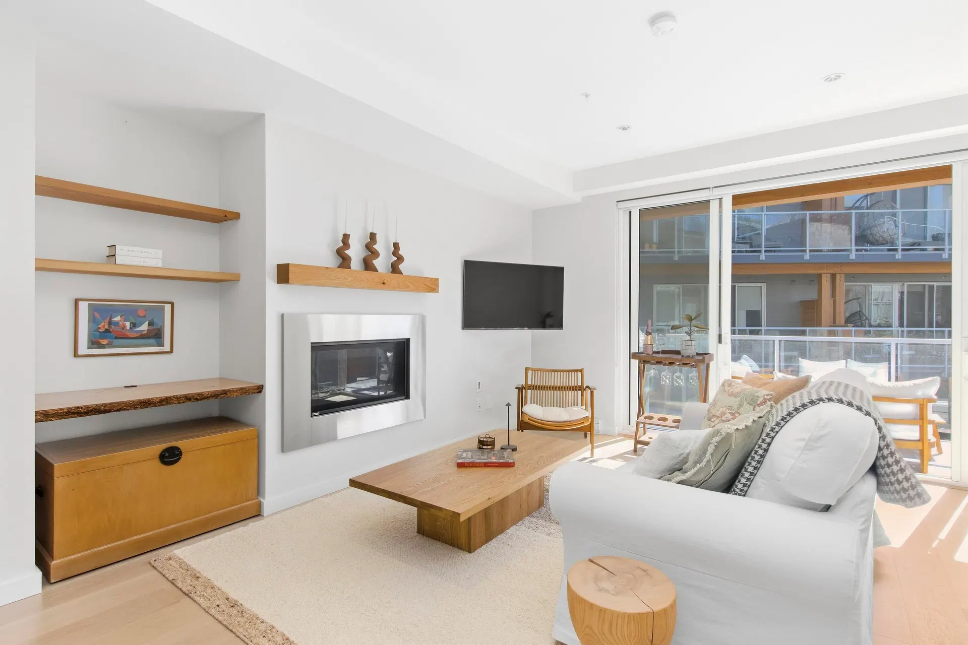 Photo 5 of 21 at #206 – 41328 Skyridge Place