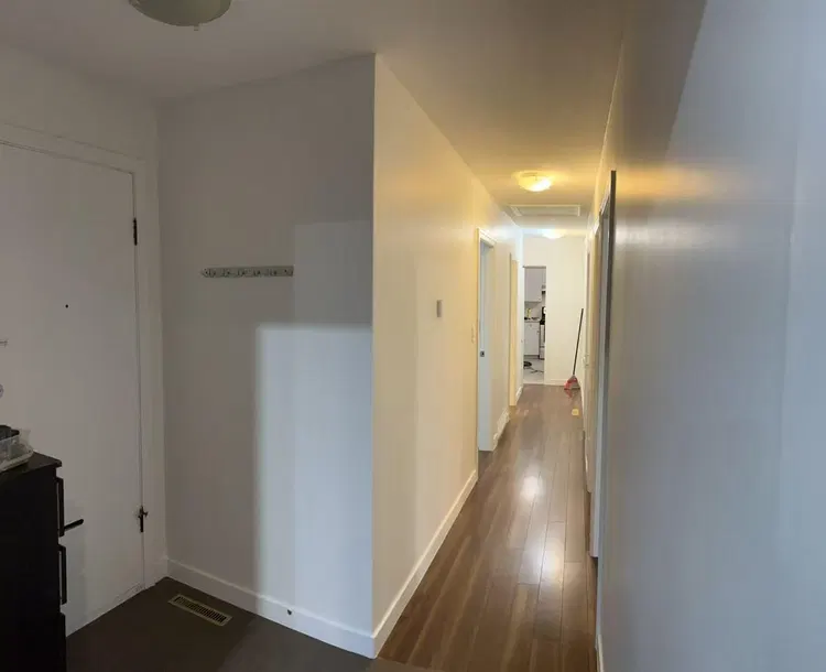 Photo 4 of 10 at 3161 E 15th Avenue