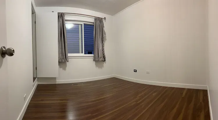 Photo 5 of 10 at 3161 E 15th Avenue