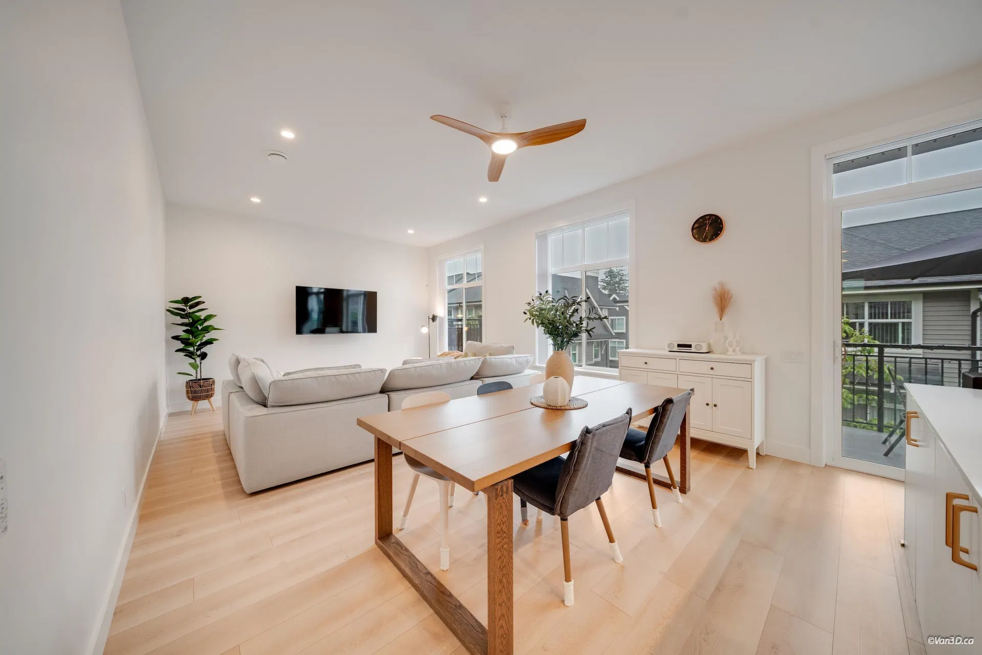 Photo 3 of 34 at #128 – 1340 Olmsted Street