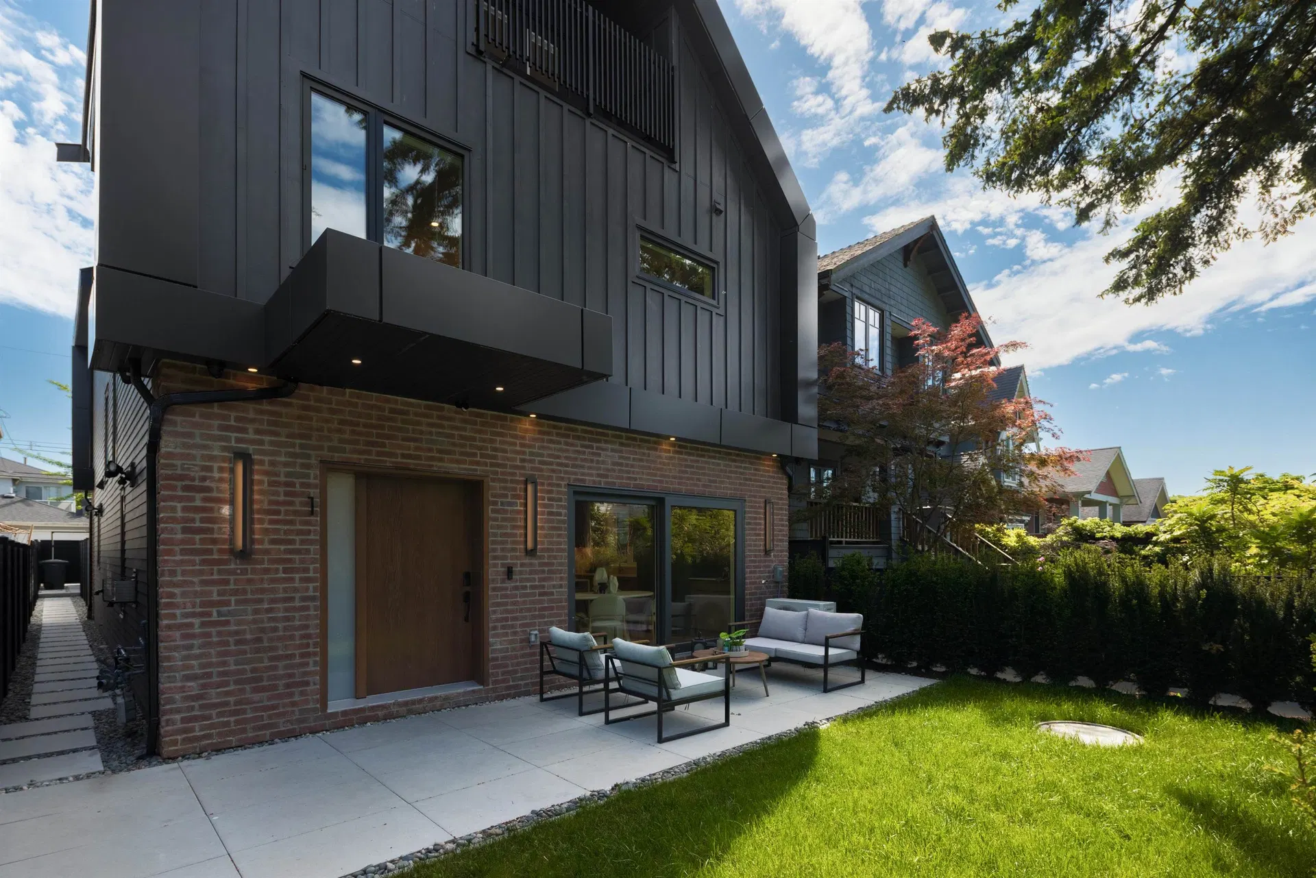 Photo 3 of 38 at #1 – 258 E 19 Avenue