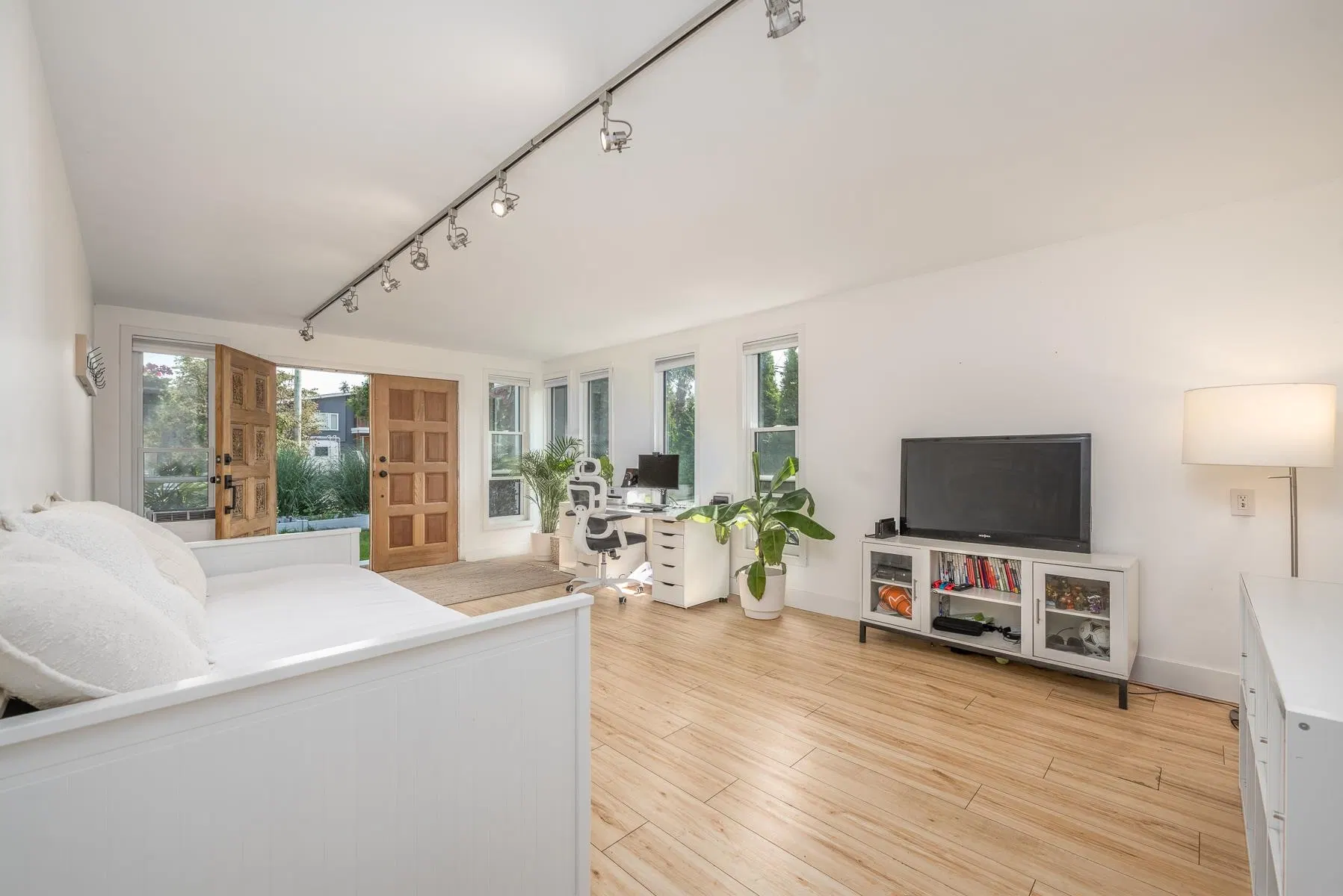 Photo 4 of 40 at 211 67 Street