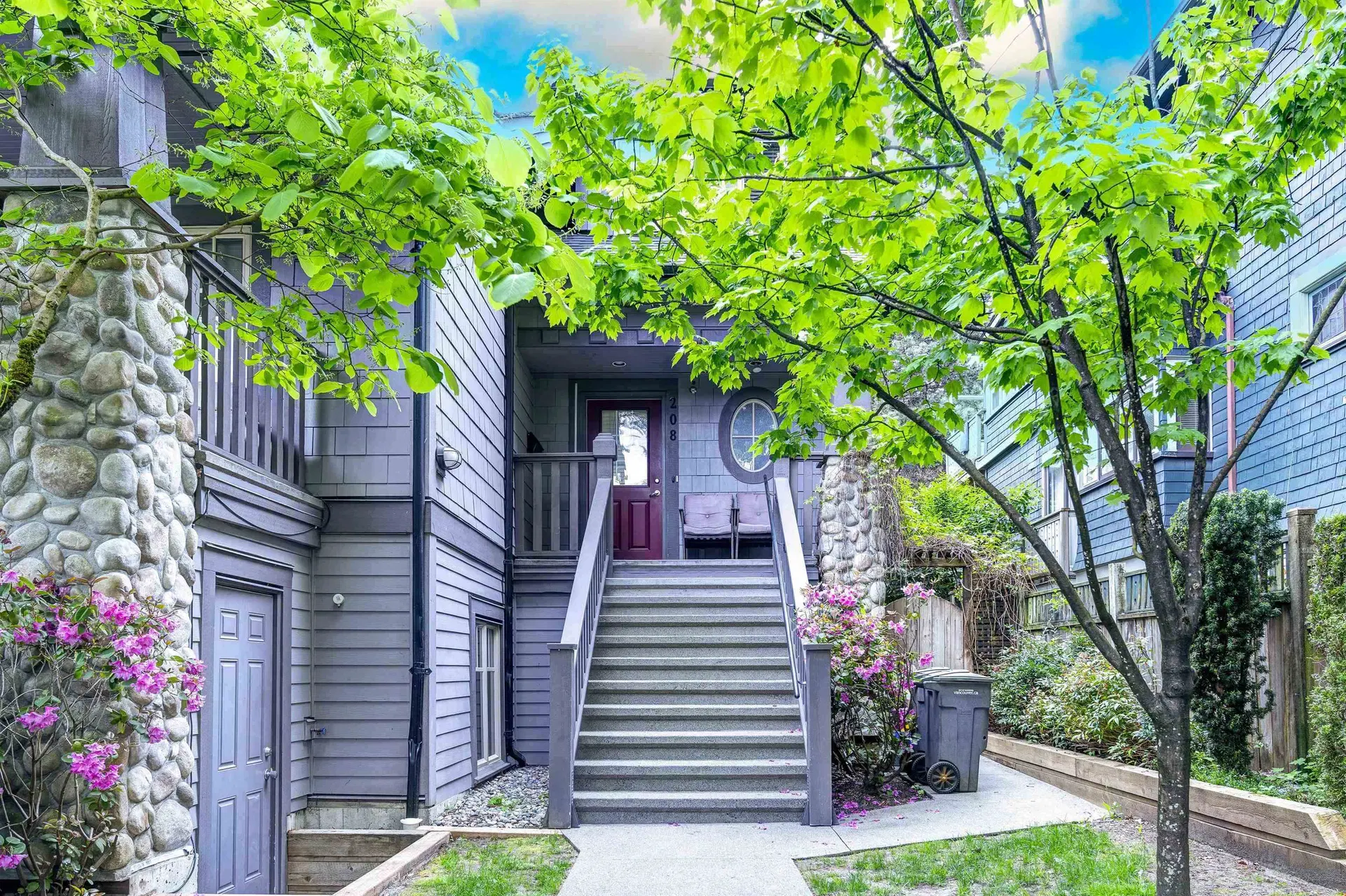 Photo 1 of 12 at 208 W 13th Avenue