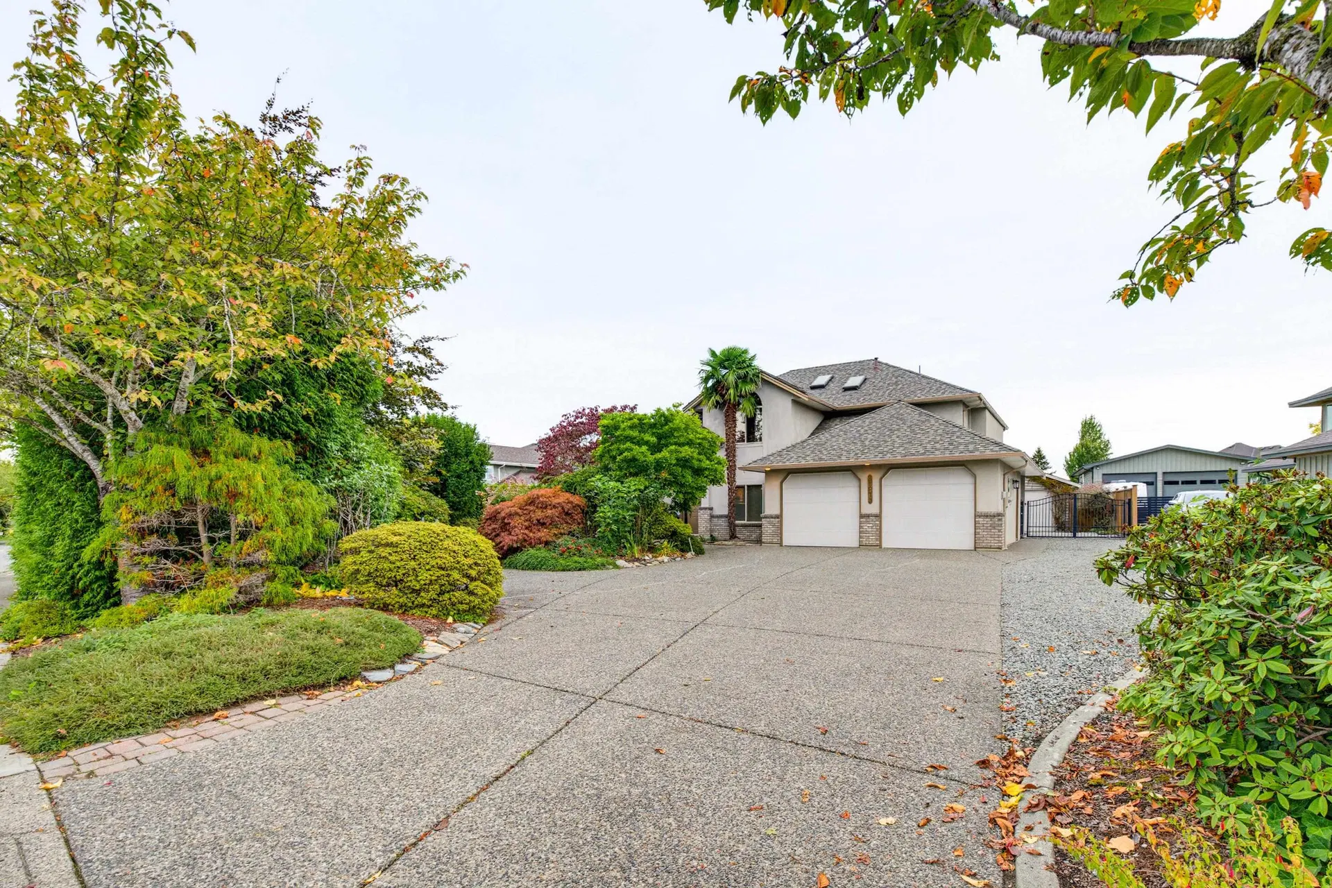 Photo 1 of 40 at 21679 52 Avenue