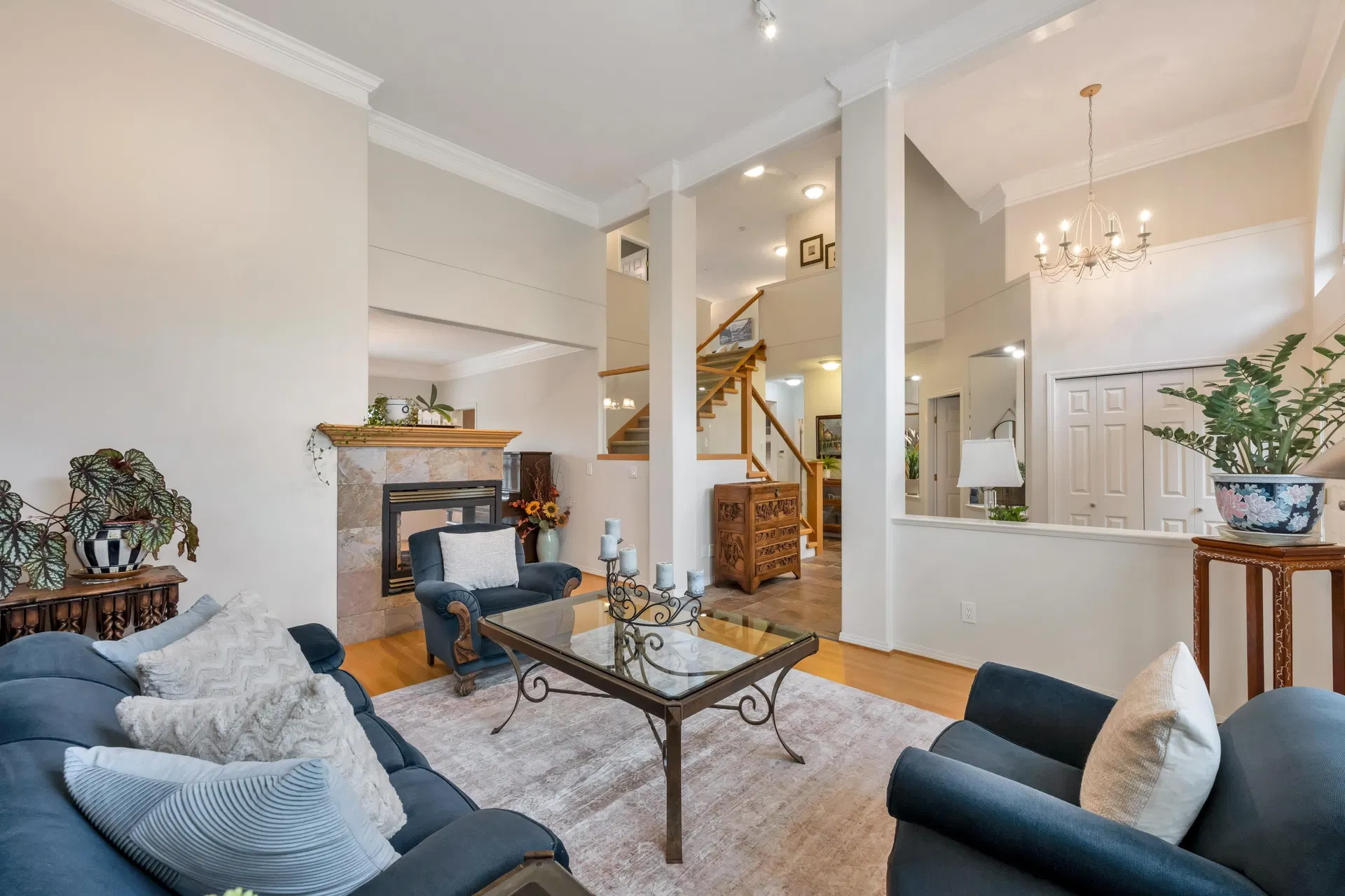 Photo 4 of 40 at 21679 52 Avenue