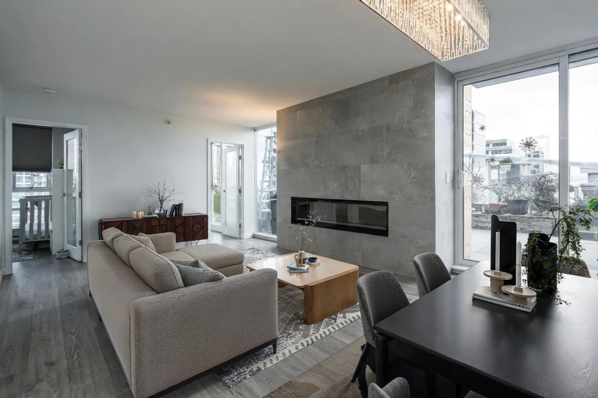 Photo 3 of 22 at #2508 – 788 Hamilton Street