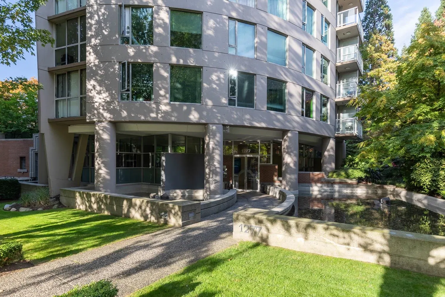 Photo 2 of 23 at #1503 – 1277 Nelson Street