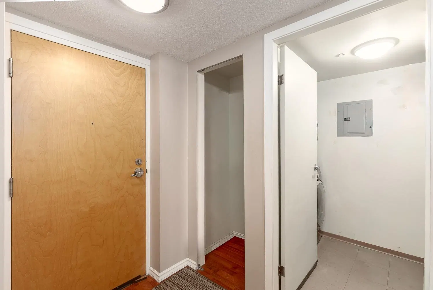 Photo 3 of 23 at #1503 – 1277 Nelson Street