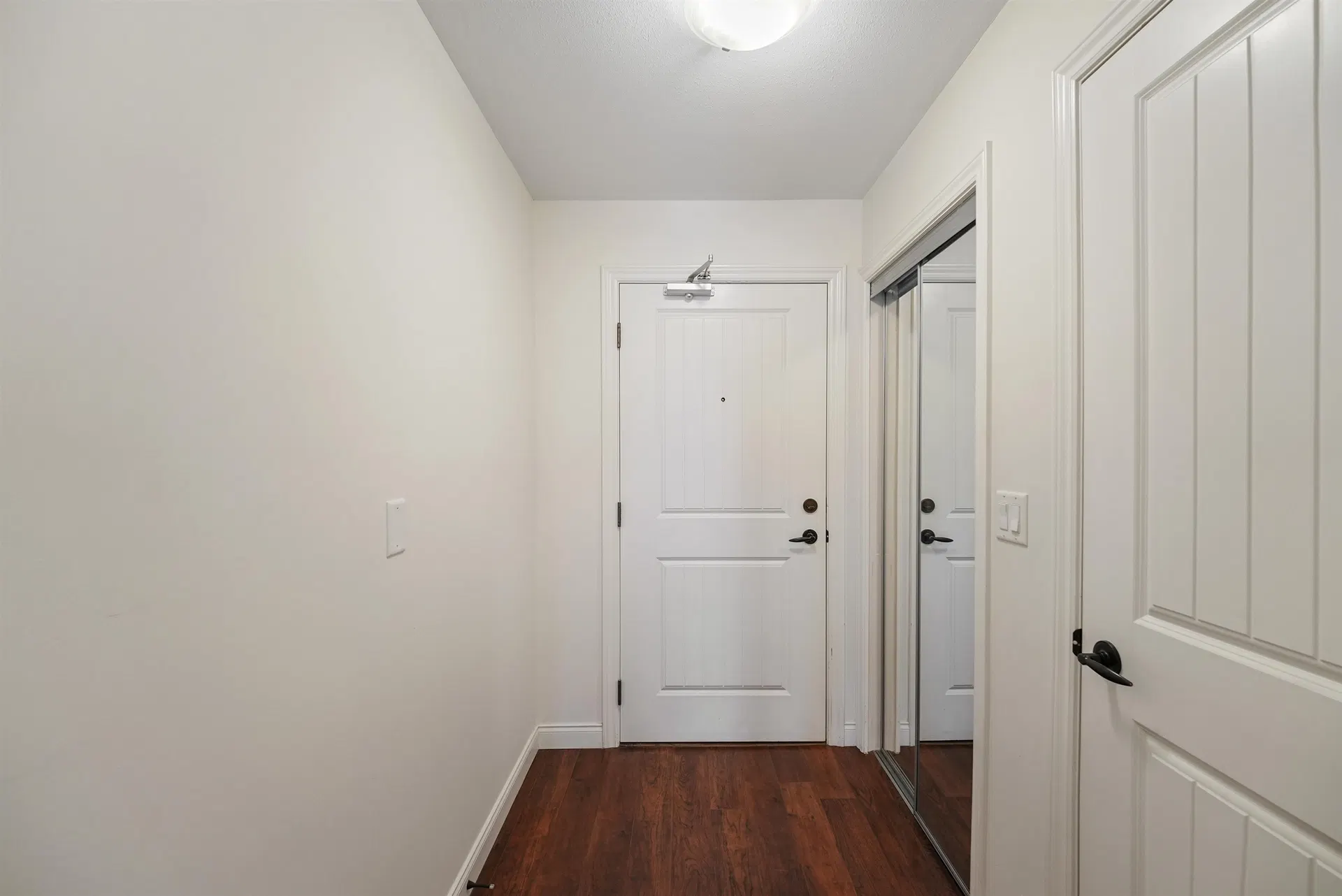 Photo 4 of 18 at #441 – 5660 201a Street